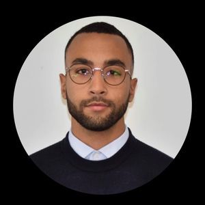 Meet your Posher, Yannis